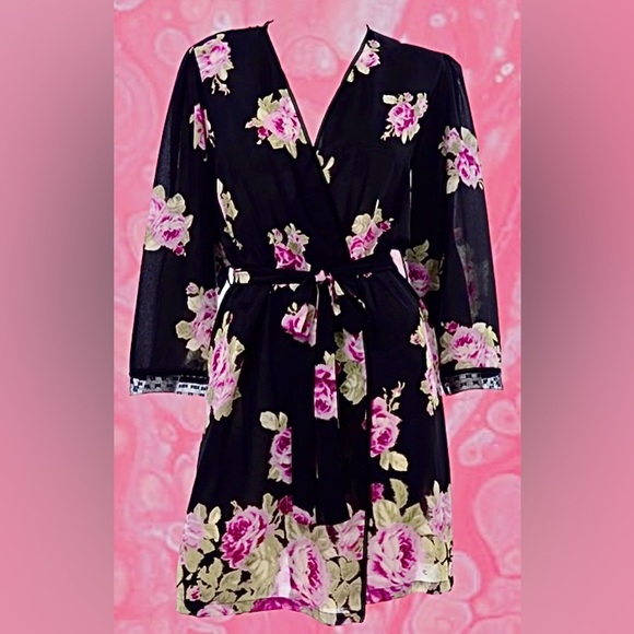 Oscar de La Renta Pink Label Robe Kimono Style Black/pink roses Like new - Picture 1 of 7